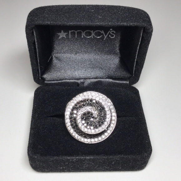 ⭐️HOST PICK⭐️ MACYS Black & White Diamonds 14KT Gold Spiral Ring - Picture 11 of 12